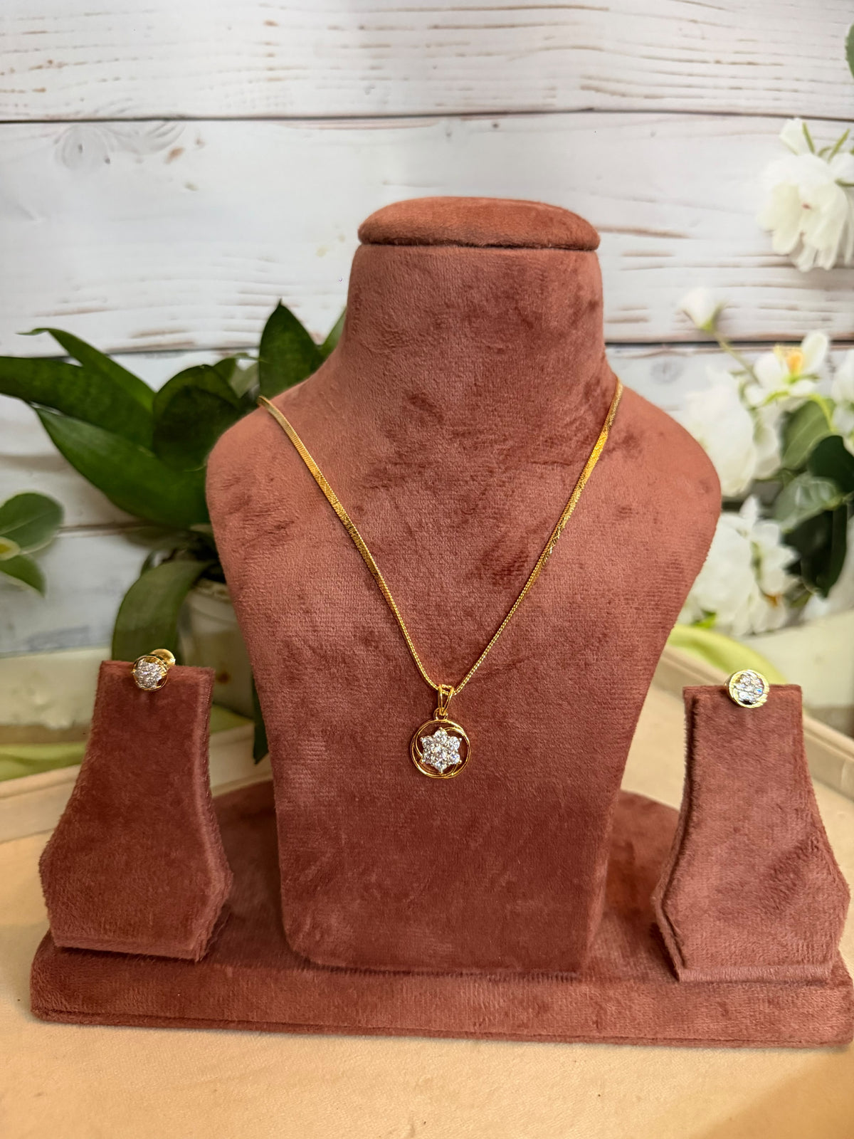Diamond Look Gold-Toned Necklace Set | Minimal Jewellery for Women