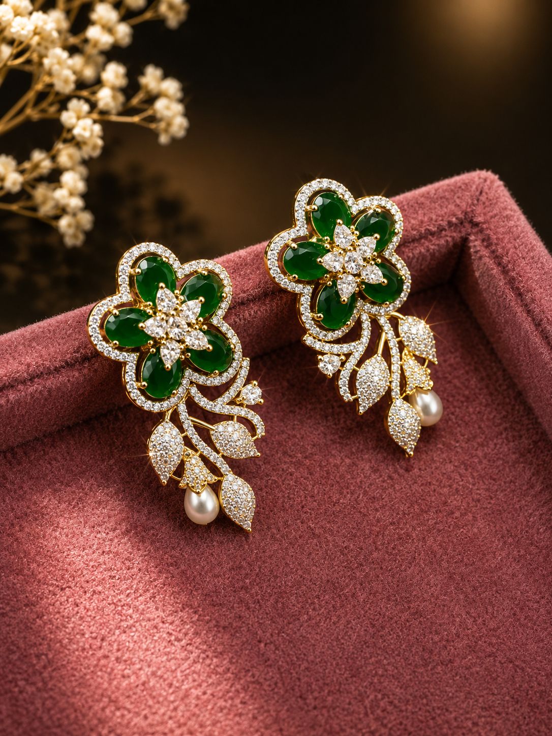 Emerald Floral Diamond Pendant Necklace Set