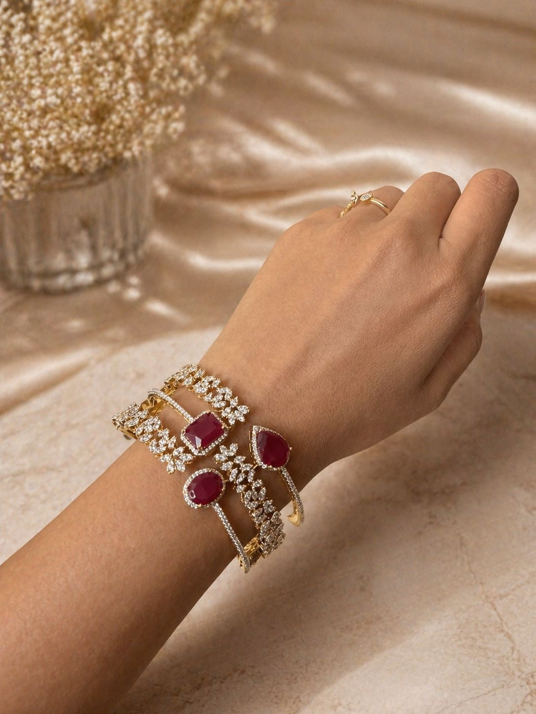 Green/Red Layer Gemstone Bracelet Set with Crystal Detailing