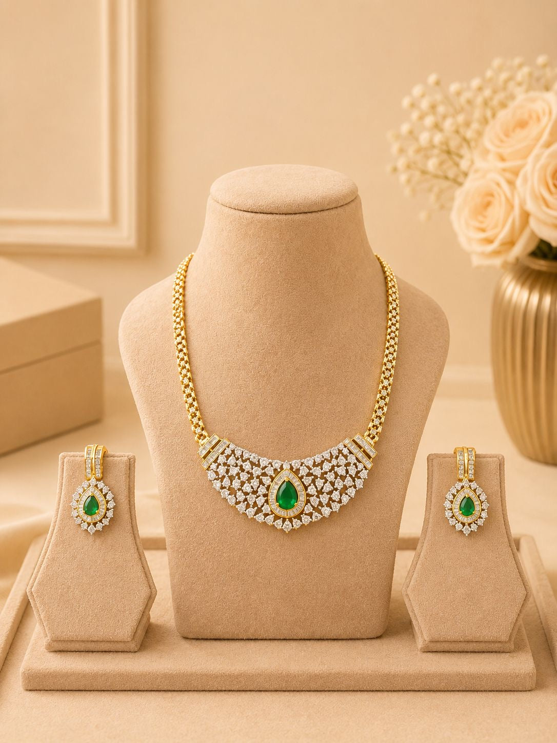 Emerald Teardrop Diamond Necklace Set