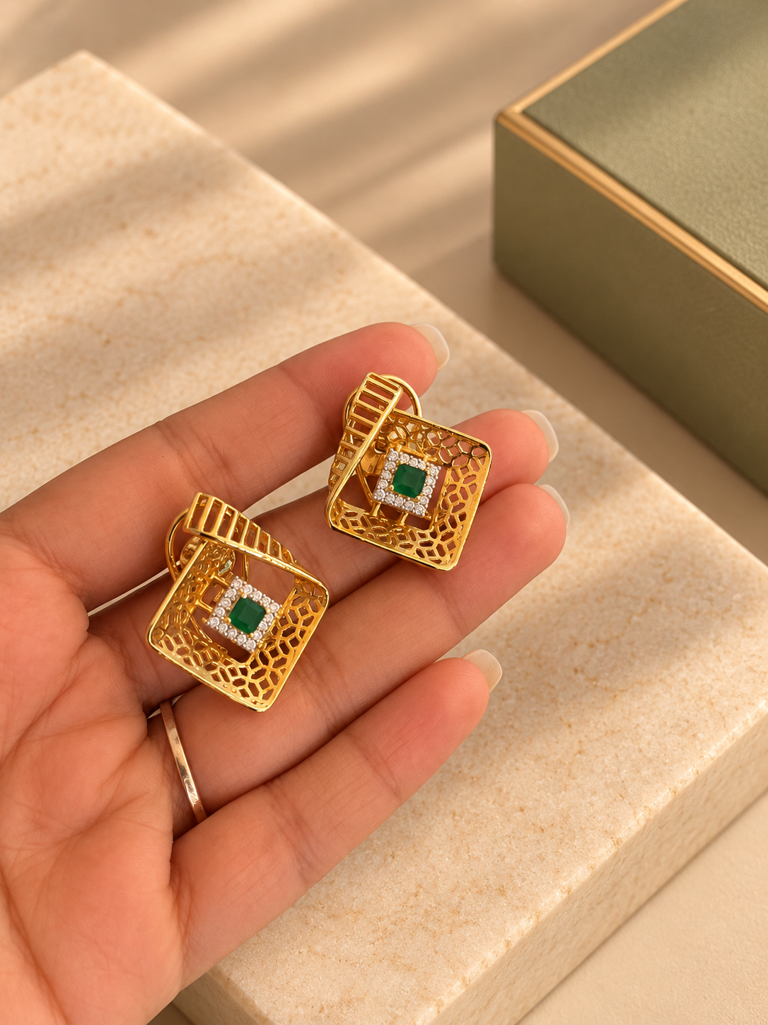 Green Stone Diamond Look Pendant Necklace Set