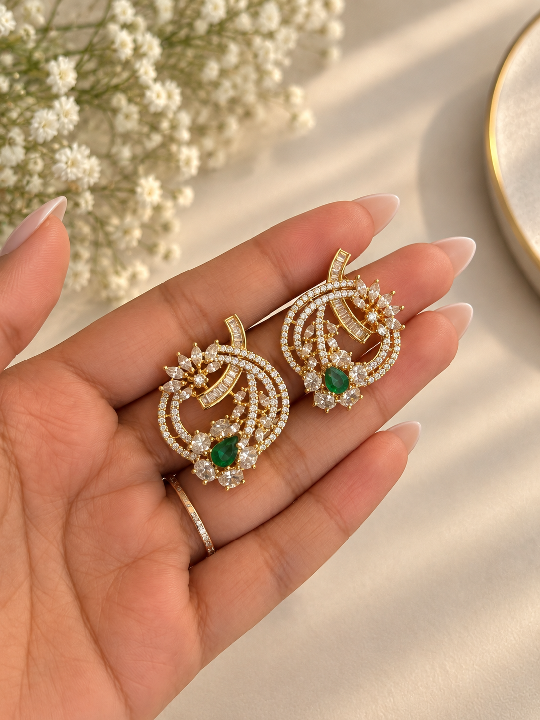 Green Stone Gold Look Pendant Necklace Set
