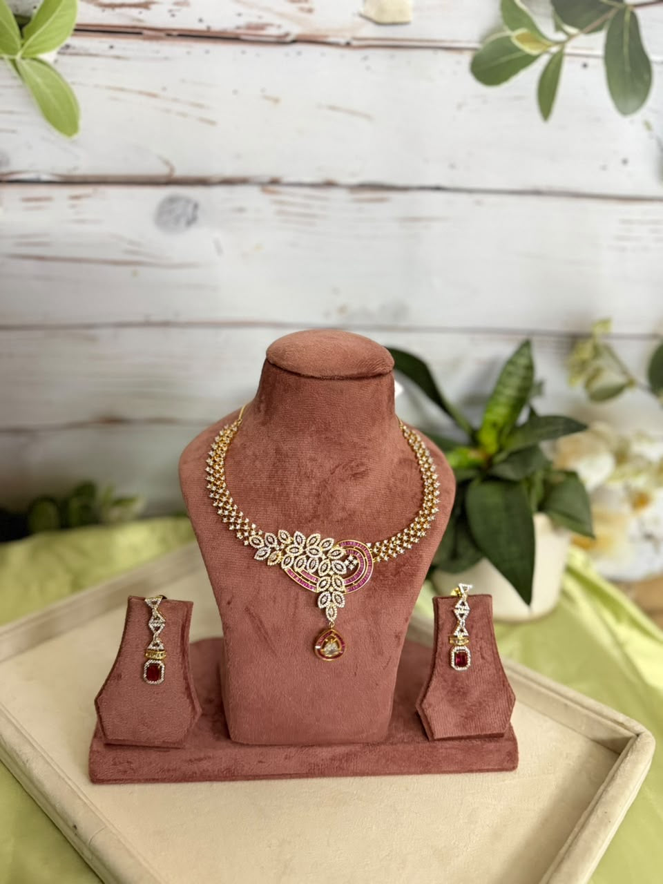 Gold Pink Stone Floral Necklace Set