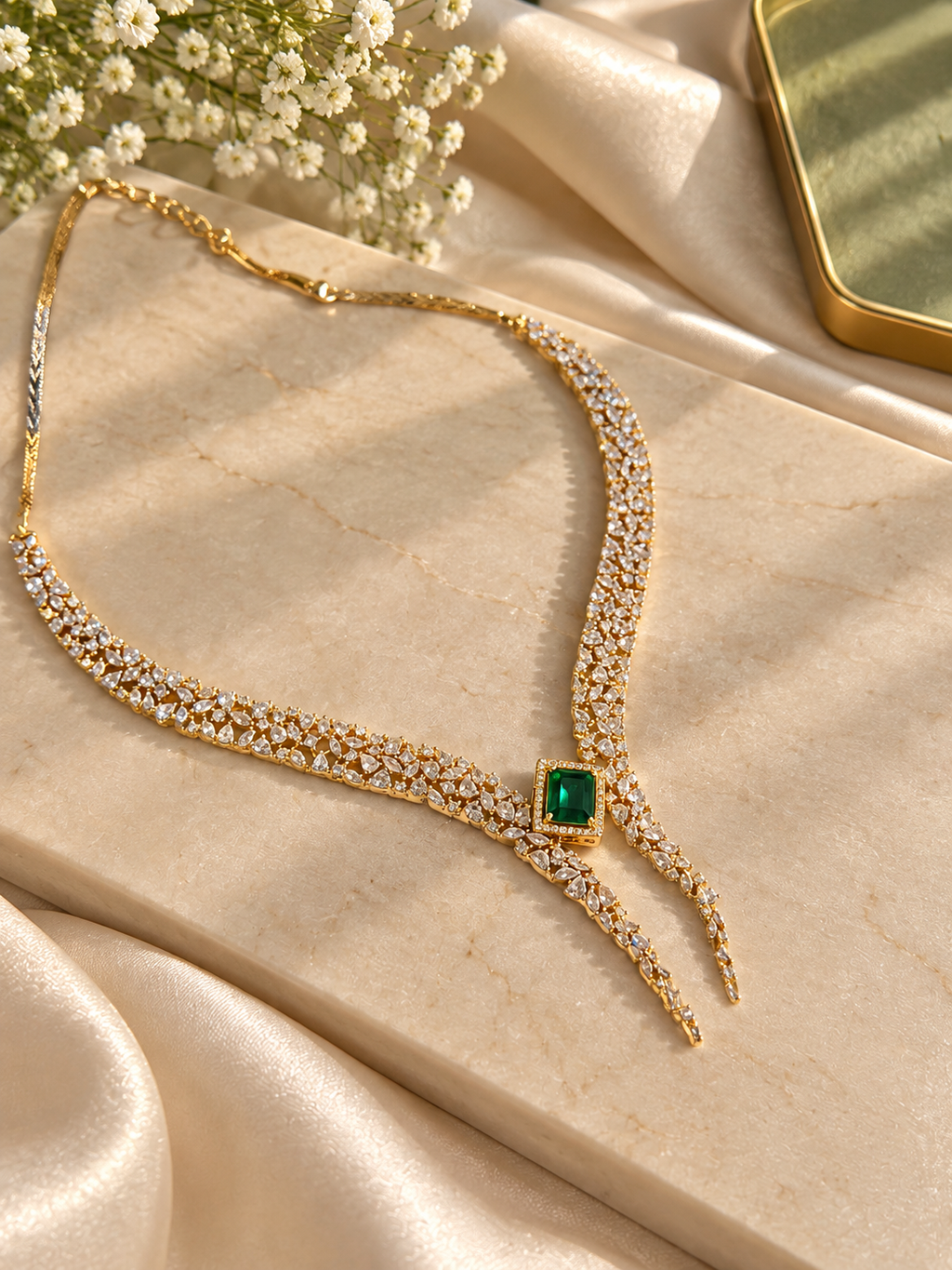 Green Stone Diamond Look Necklace Set