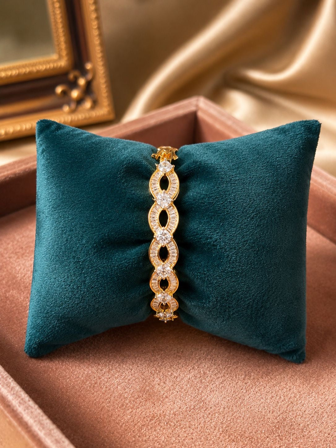 Geometric Diamond Link Bracelet for Women