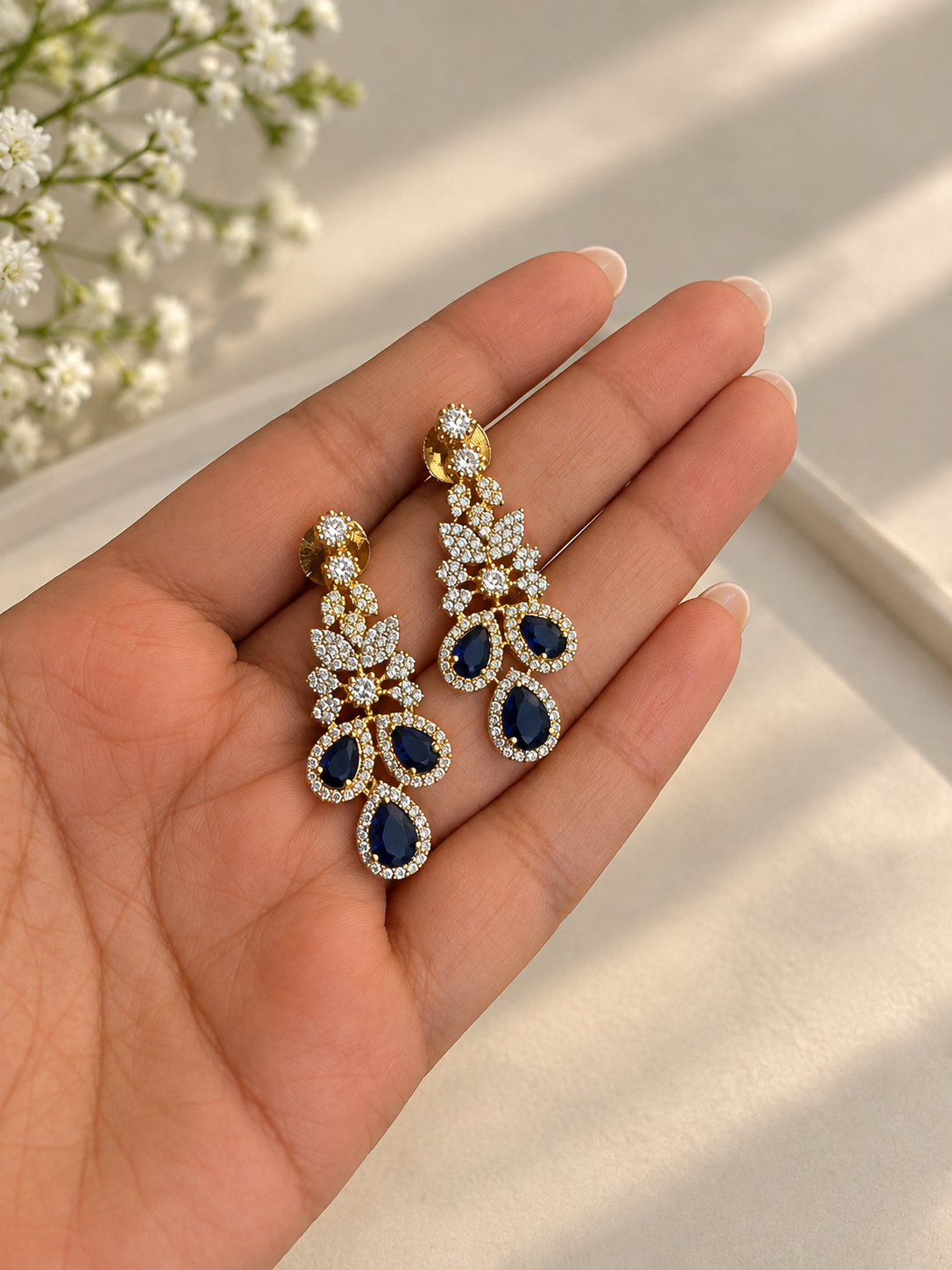 Blue Diamond Look Necklace Set