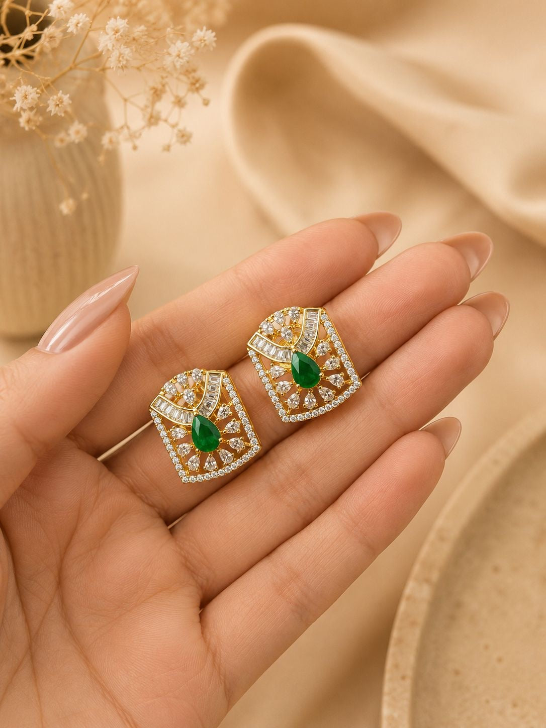 Emerald Teardrop Diamond Pendant Set