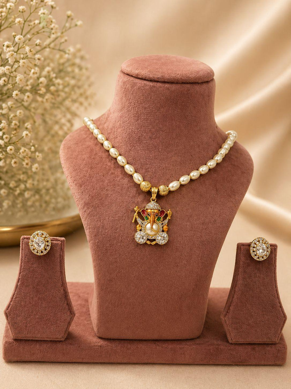 Pearl Ganesha Pendant Necklace Set