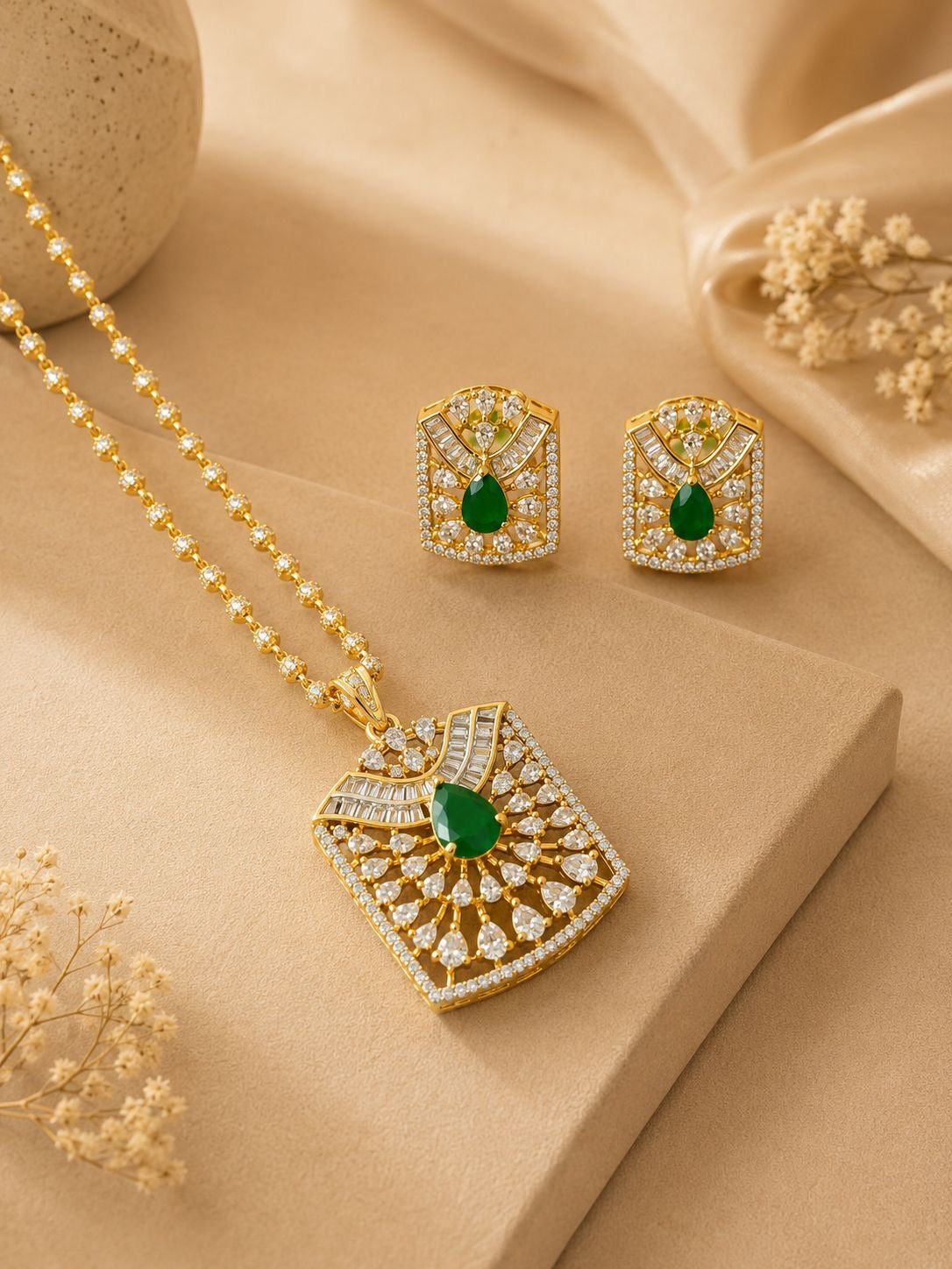 Emerald Teardrop Diamond Pendant Set