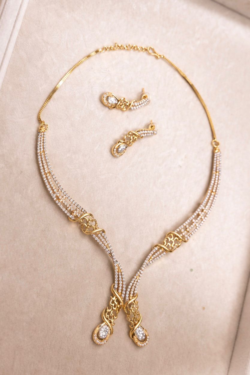 Twisted Grace Real Diamond Look Minimal Necklace Set